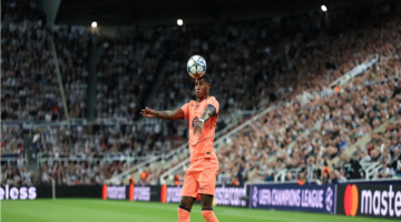 القنوات الناقلة لمواجهة برشلونة ونيوكاسل يونايتد في دور الـ16 بدوري الأبطال